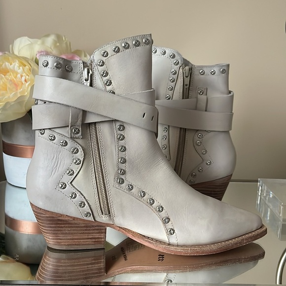 New FREE PEOPLE Billy Western Pointed Toe Boots - Picture 3 of 14